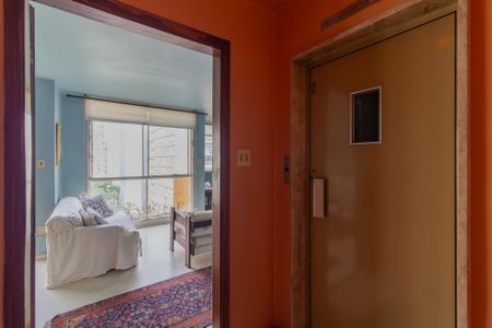 Apartamento à venda com 113m², 2 quartos e 1 vaga Apartamento à venda com 113m², 2 quartos e 1 vagaEntrada de Serviço privativa