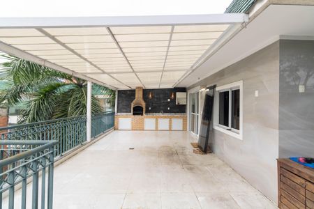 Apartamento para alugar com 585m², 5 quartos e 1 vaga Apartamento para alugar com 585m², 5 quartos e 1 vagaTerraço