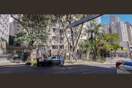 Apartamento à venda com 32m², 1 quarto e sem vaga Apartamento à venda com 32m², 1 quarto e sem vagaFachada