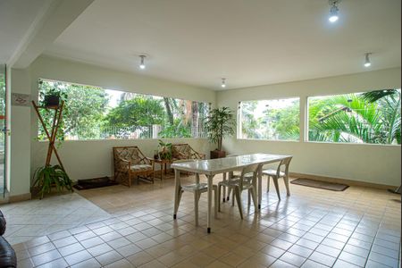 Studio à venda com 32m², 1 quarto e sem vagaÁrea comum - Salão de festas