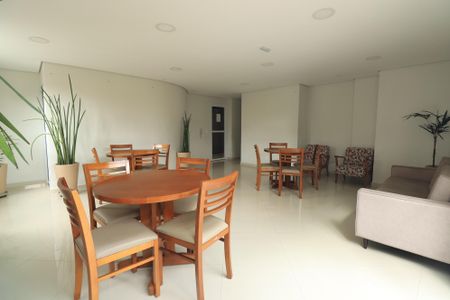 Apartamento para alugar com 52m², 2 quartos e 1 vagaÁrea comum - Salão de festas