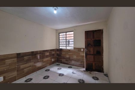 Sala de apartamento para alugar com 2 quartos, 60m² em Jardim Odete, Itaquaquecetuba
