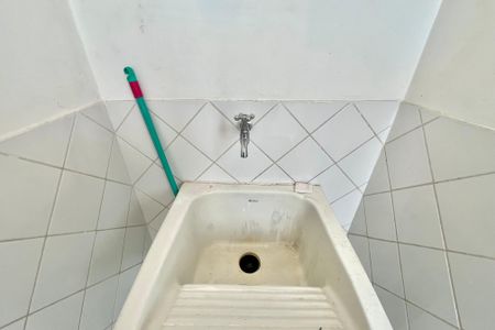 Apartamento à venda com 78m², 2 quartos e 1 vagaÁrea de Serviço