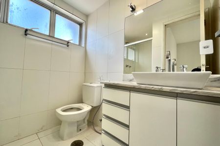 Apartamento à venda com 78m², 2 quartos e 1 vagaBanheiro da Suíte