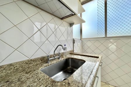 Apartamento à venda com 78m², 2 quartos e 1 vagaCozinha