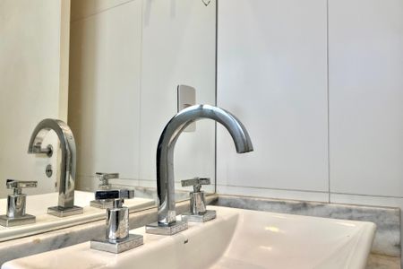 Apartamento à venda com 78m², 2 quartos e 1 vagaBanheiro da Suíte