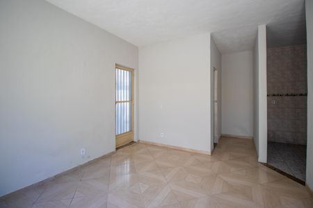 Sala de casa para alugar com 1 quarto, 95m² em Irajá, Rio de Janeiro