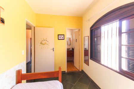 Casa à venda com 234m², 3 quartos e 2 vagas Casa à venda com 234m², 3 quartos e 2 vagasQuarto 3 - Suíte