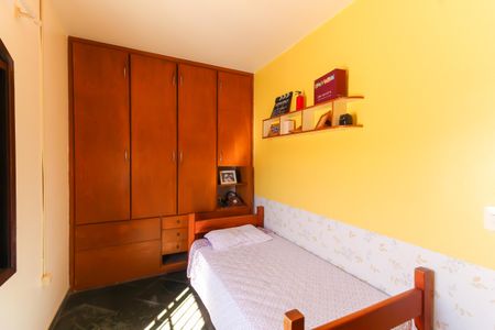 Casa à venda com 234m², 3 quartos e 2 vagas Casa à venda com 234m², 3 quartos e 2 vagasQuarto 3 - Suíte