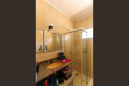 Casa à venda com 234m², 3 quartos e 2 vagas Casa à venda com 234m², 3 quartos e 2 vagasBanheiro da Suíte 2