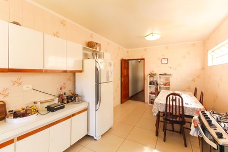 Casa à venda com 234m², 3 quartos e 2 vagas Casa à venda com 234m², 3 quartos e 2 vagasCozinha