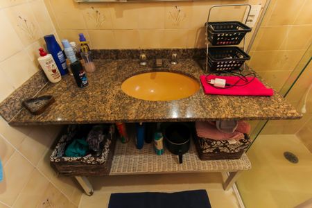 Casa à venda com 234m², 3 quartos e 2 vagas Casa à venda com 234m², 3 quartos e 2 vagasBanheiro da Suíte 2