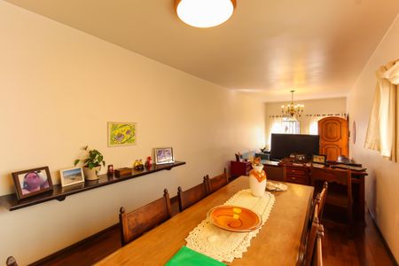 Sala de casa à venda com 3 quartos, 234m² em Água Rasa, São Paulo