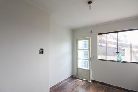 Studio para alugar com 35m², 1 quarto e sem vaga Studio para alugar com 35m², 1 quarto e sem vagaSala