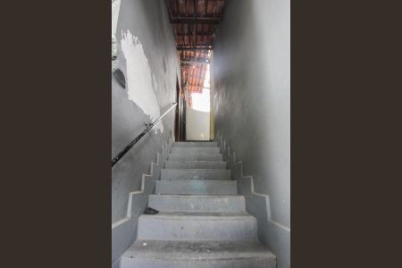 Studio para alugar com 35m², 1 quarto e sem vaga Studio para alugar com 35m², 1 quarto e sem vagaEscada