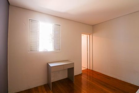 Casa para alugar com 250m², 4 quartos e 1 vaga Casa para alugar com 250m², 4 quartos e 1 vagaQuarto 4 Suíte