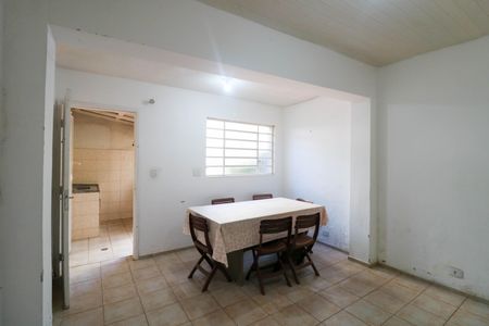Casa para alugar com 250m², 4 quartos e 1 vaga Casa para alugar com 250m², 4 quartos e 1 vagaSala de Jantar