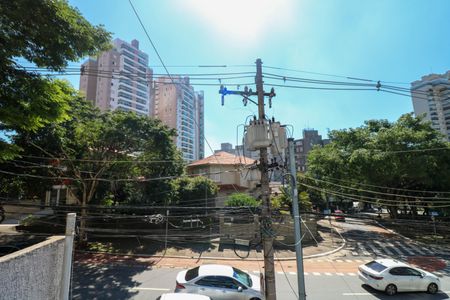 Casa para alugar com 250m², 4 quartos e 1 vaga Casa para alugar com 250m², 4 quartos e 1 vagaVaranda