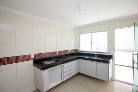 Casa à venda com 153m², 3 quartos e 2 vagasCozinha