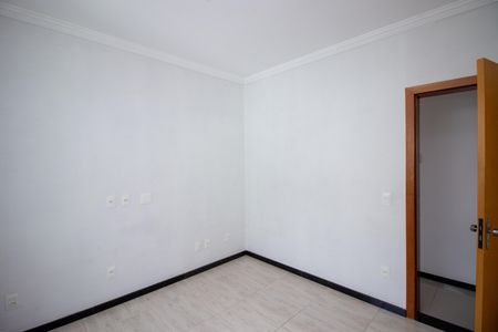 Casa à venda com 153m², 3 quartos e 2 vagasQuarto 1