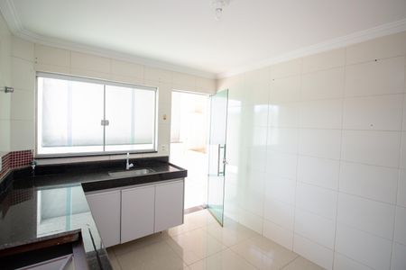 Casa à venda com 153m², 3 quartos e 2 vagasCozinha