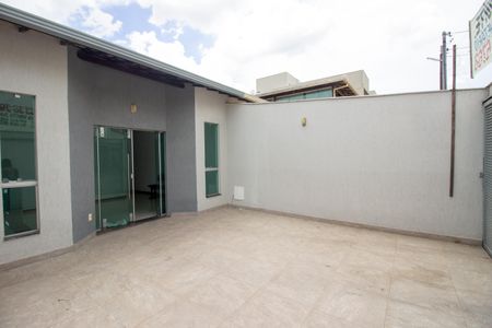 Casa à venda com 153m², 3 quartos e 2 vagasGaragem