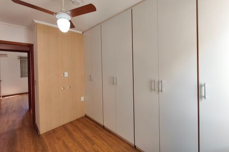 Apartamento à venda com 77m², 3 quartos e 2 vagas Apartamento à venda com 77m², 3 quartos e 2 vagasQuarto 3