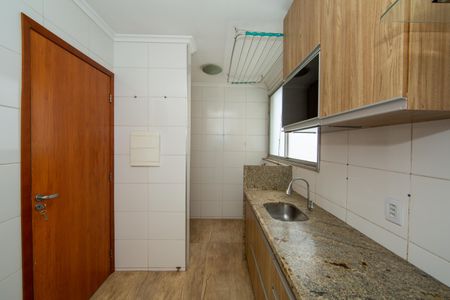 Apartamento à venda com 82m², 3 quartos e 2 vagasCOZINHA