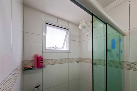 Apartamento para alugar com 100m², 2 quartos e 1 vaga Apartamento para alugar com 100m², 2 quartos e 1 vagaBanheiro da Suíte