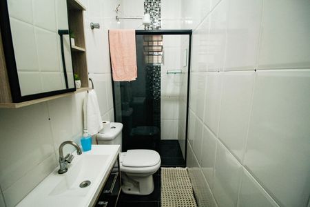 Casa para alugar com 130m², 2 quartos e 2 vagasBanheiro da Suíte 1