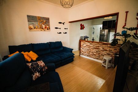 Casa para alugar com 130m², 2 quartos e 2 vagasSala