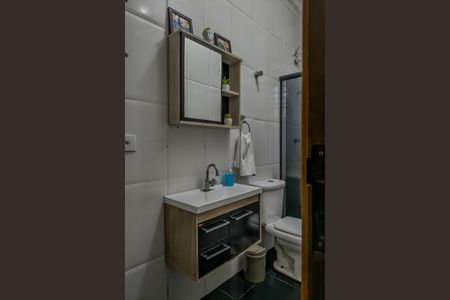 Casa para alugar com 130m², 2 quartos e 2 vagasBanheiro da Suíte