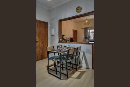 Casa para alugar com 130m², 2 quartos e 2 vagasCozinha