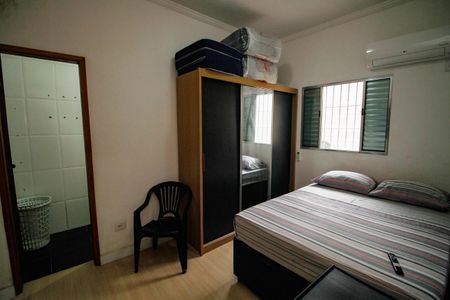 Casa para alugar com 130m², 2 quartos e 2 vagasSuíte 1