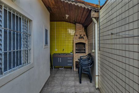 Casa para alugar com 130m², 2 quartos e 2 vagasChurrasqueira