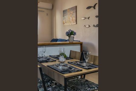 Casa para alugar com 130m², 2 quartos e 2 vagasCozinha 