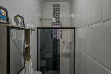 Casa para alugar com 130m², 2 quartos e 2 vagasBanheiro da Suíte