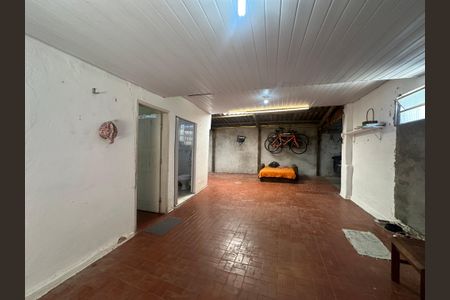 Casa à venda com 200m², 5 quartos e 2 vagasÁrea de Serviço