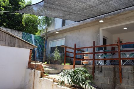 Casa à venda com 200m², 5 quartos e 2 vagasQuintal