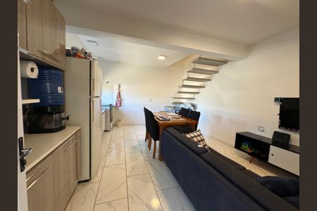 Casa à venda com 200m², 5 quartos e 2 vagasSala/Cozinha