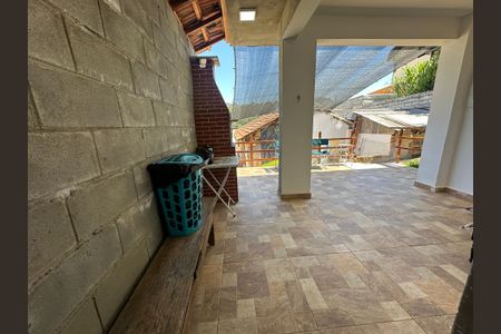 Casa à venda com 200m², 5 quartos e 2 vagasQuintal