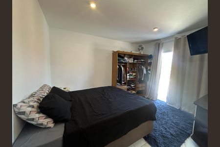 Casa à venda com 200m², 5 quartos e 2 vagasSuíte 2