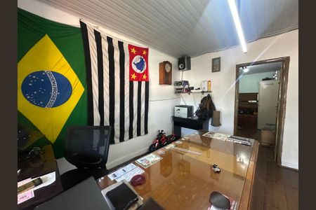 Casa à venda com 200m², 5 quartos e 2 vagasSala
