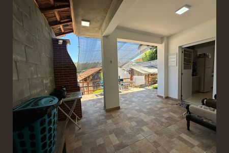 Casa à venda com 200m², 5 quartos e 2 vagasQuintal
