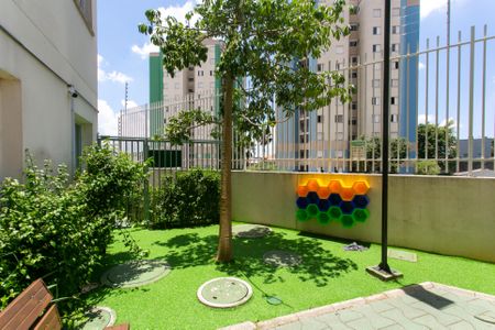 Apartamento para alugar com 32m², 2 quartos e sem vagaÁrea comum - Playground