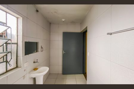 Casa para alugar com 180m², 4 quartos e 4 vagas Casa para alugar com 180m², 4 quartos e 4 vagasBanheiro