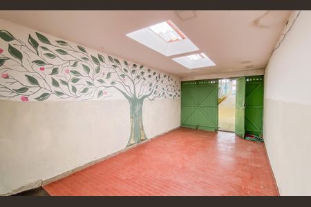 Casa para alugar com 180m², 4 quartos e 4 vagas Casa para alugar com 180m², 4 quartos e 4 vagasQuintal