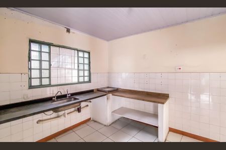 Casa para alugar com 180m², 4 quartos e 4 vagas Casa para alugar com 180m², 4 quartos e 4 vagasCozinha