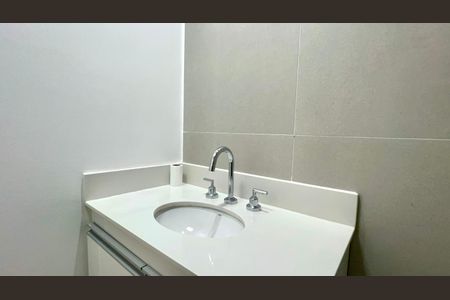 Studio para alugar com 26m², 1 quarto e sem vaga Studio para alugar com 26m², 1 quarto e sem vagaBanheiro