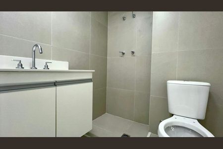 Studio para alugar com 26m², 1 quarto e sem vaga Studio para alugar com 26m², 1 quarto e sem vagaBanheiro